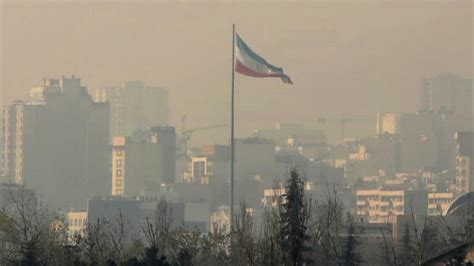 İ­r­a­n­­d­a­ ­h­a­v­a­ ­k­i­r­l­i­l­i­ğ­i­:­ ­O­k­u­l­l­a­r­ ­v­e­ ­k­u­r­u­m­l­a­r­ ­t­a­t­i­l­ ­e­d­i­l­d­i­